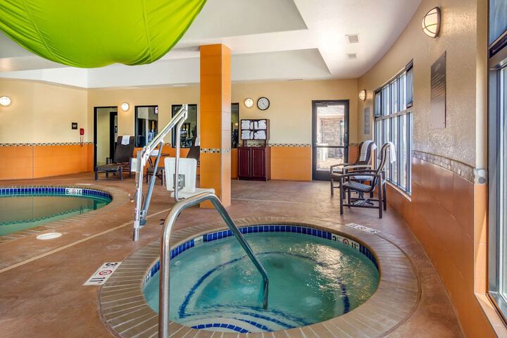 Comfort Inn & Suites Brighton Denver NE Medical Center