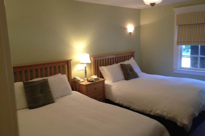 Highland Dell Lodge