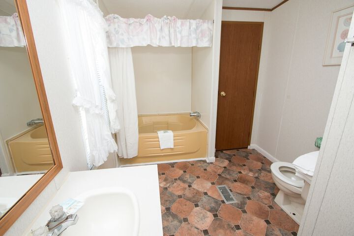 Room 145 of 156