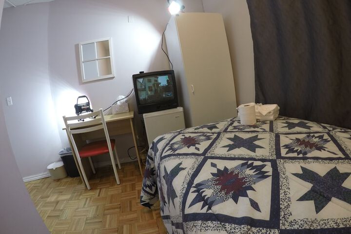 Room 21 of 73