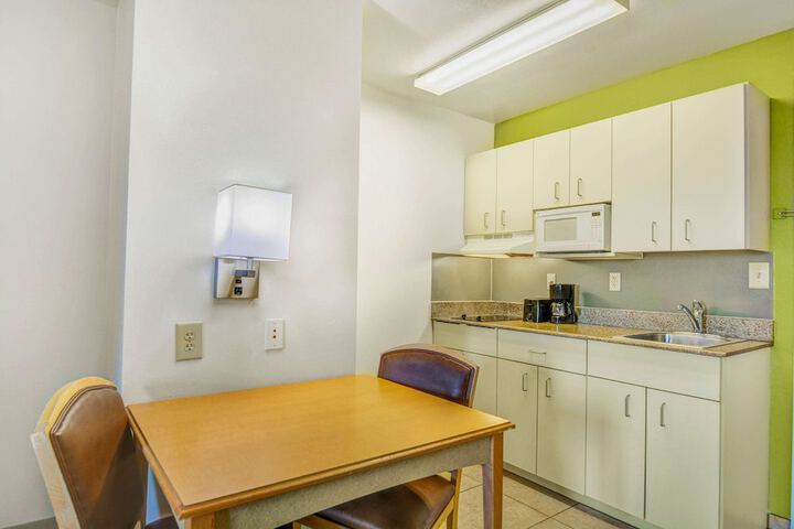 Studio 6 Opelika AL - Auburn Al