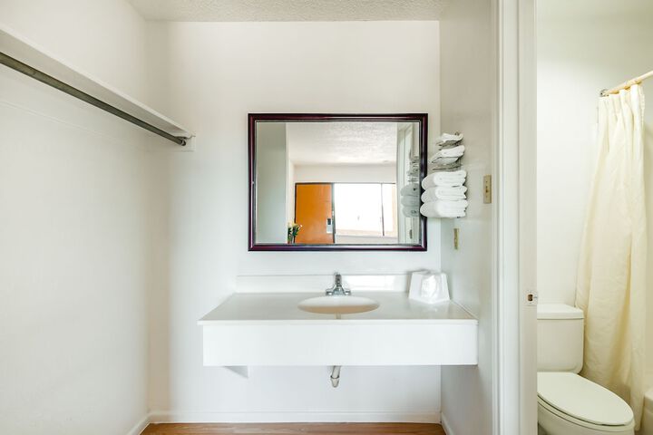 Room 18 of 23