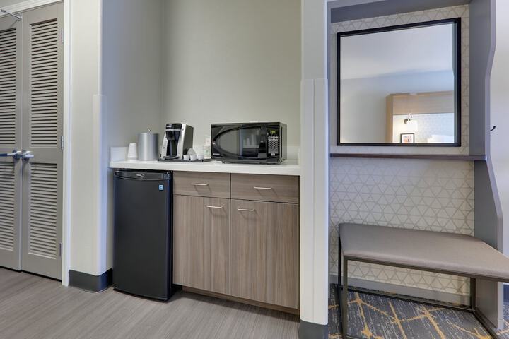 Room 31 of 46