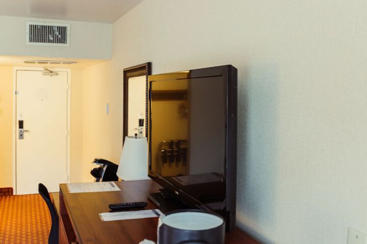 Room 36 of 59