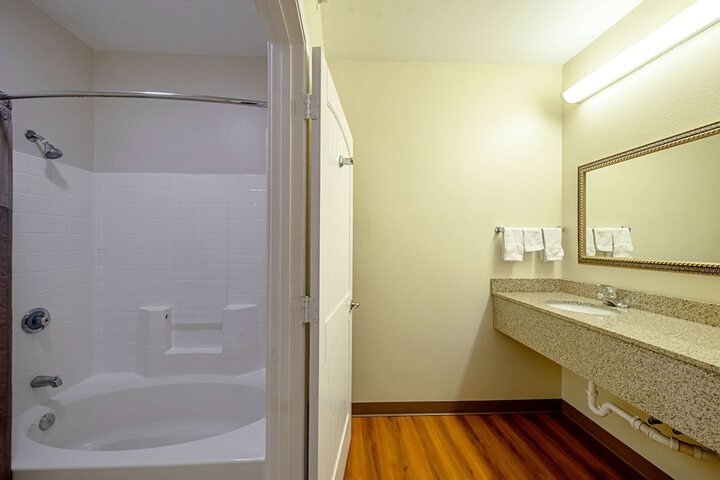 Motel 6 Rhome TX