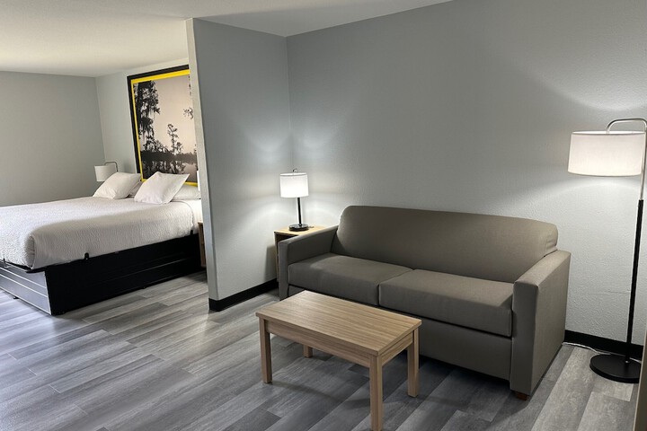 Room 21 of 59
