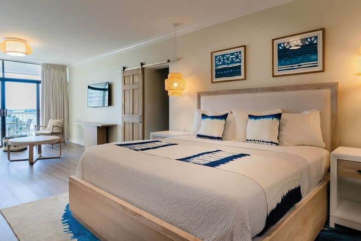 Sands Harbor Resort and Marina