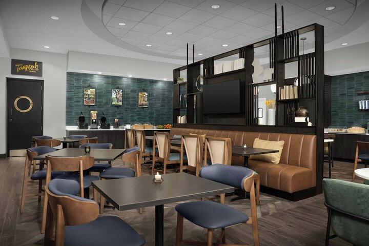 SpringHill Suites Savannah Downtown / Historic District