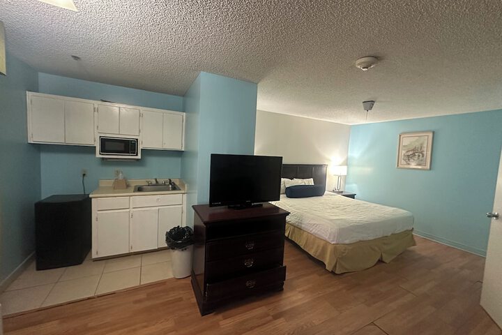 Room 36 of 41