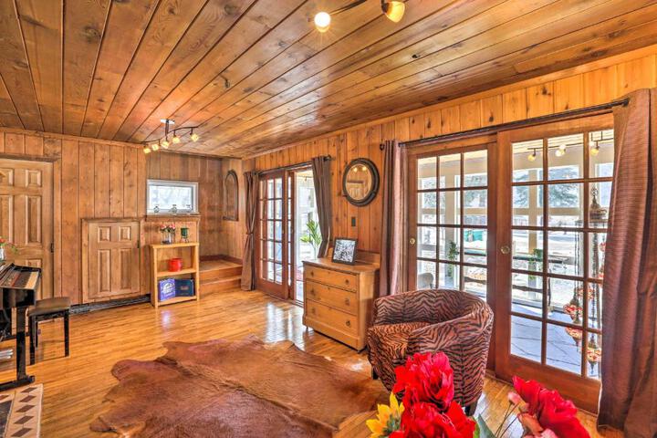Lake Cabin w / King Bed Foodie Kitchen, & Views