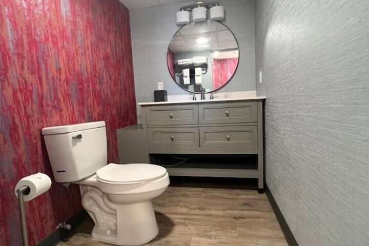 Room 22 of 47