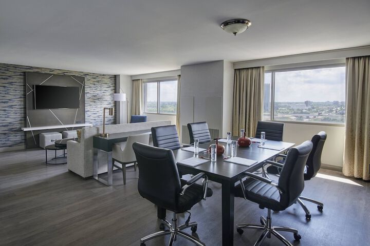 Room 14 of 31