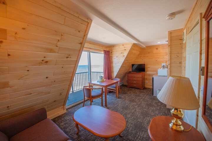 Quality Inn & Suites Mackinaw City Beachfront