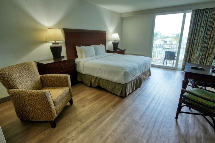 Treasure Island Hotel and Marina
