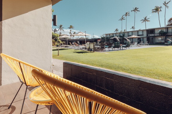 Maui Seaside Hotel