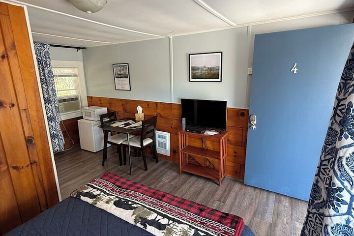 Yardarm Motel