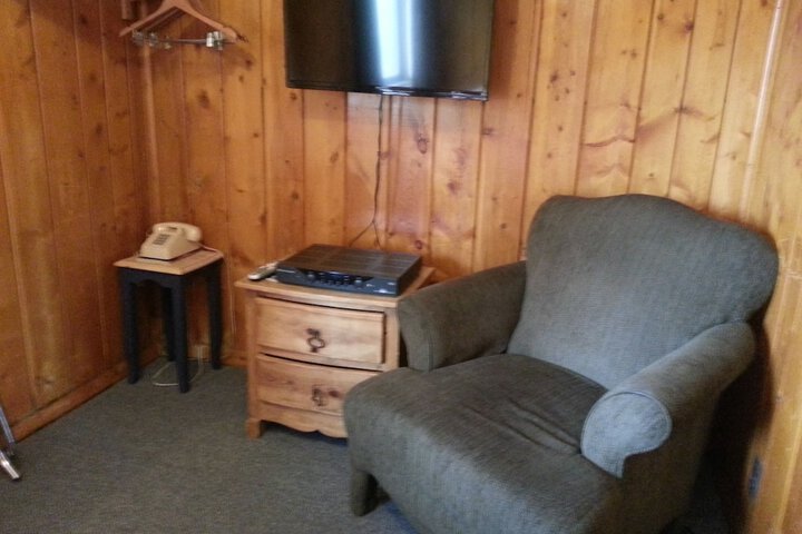 Room 44 of 68