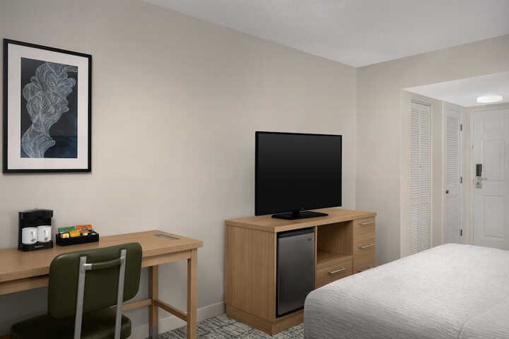 Homewood Suites by Hilton Raleigh / Cary