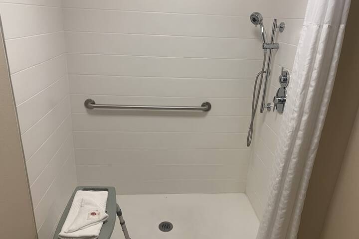 Room 20 of 48