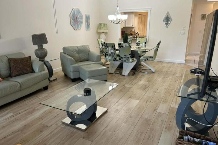 LUX VILLAs on beautiful Palmer Ranch