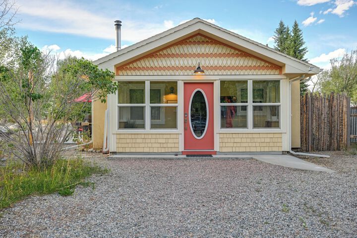 Charming Buena Vista Home w / Private Hot Tub!
