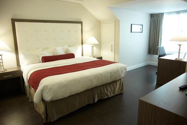 Room 25 of 41