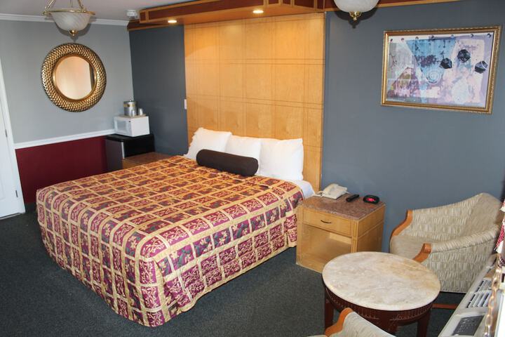 Room 54 of 99