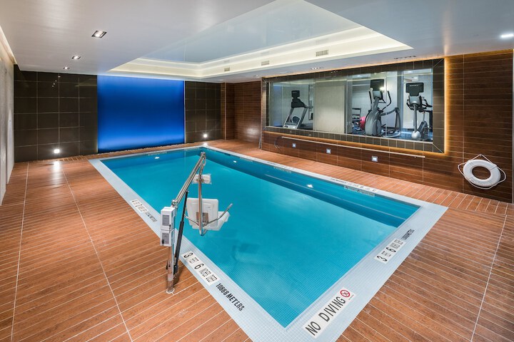 Pool 10 of 42