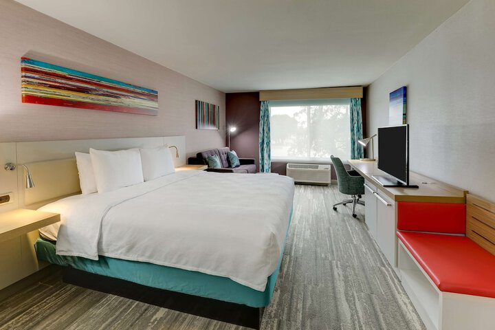 Room 48 of 68