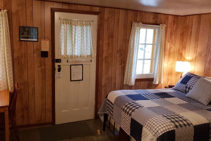 Room 155 of 215