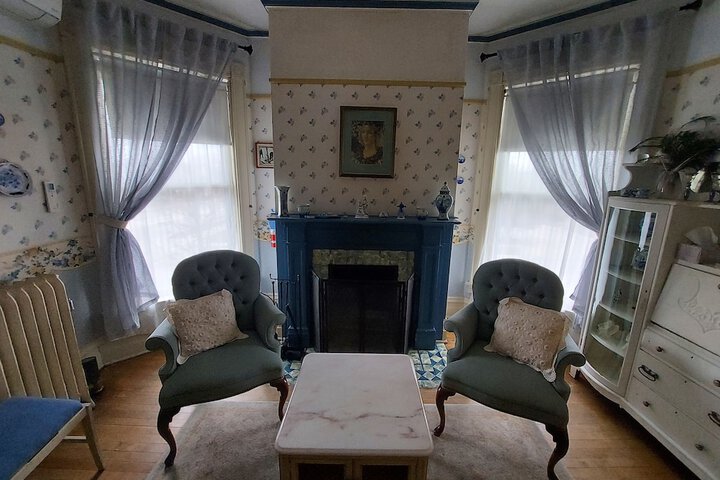 Room 26 of 47