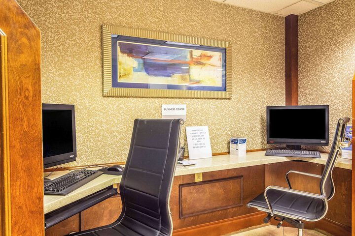 Business Center 43 of 43