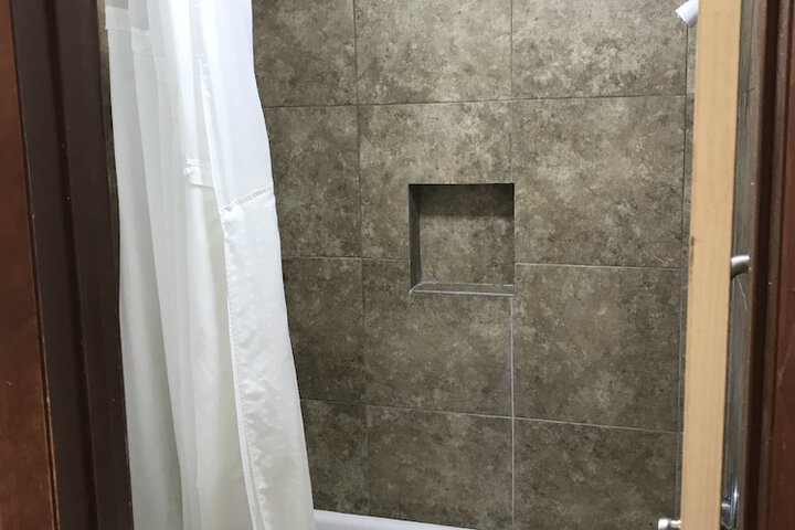 Room 11 of 20