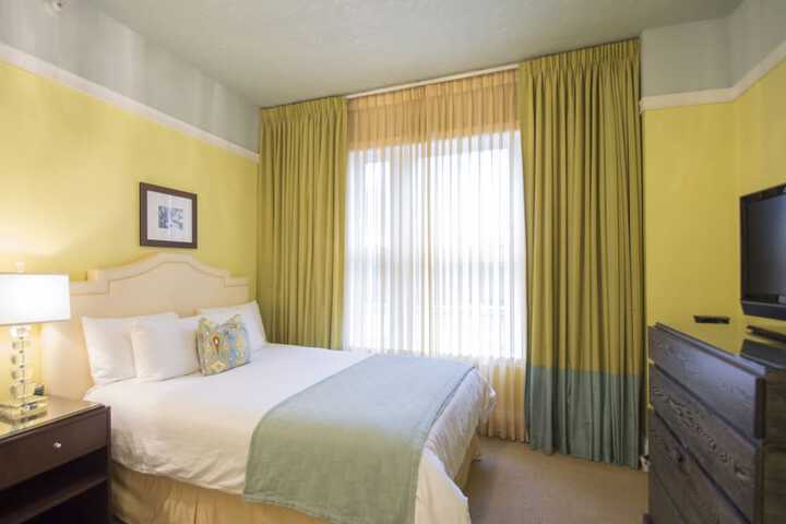 Room 16 of 60