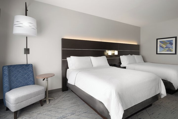 Holiday Inn Express and Suites West Memphis by IHG