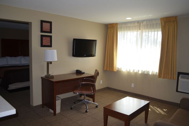 Room 30 of 103