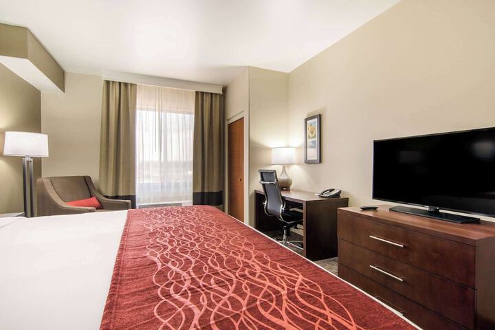 Comfort Inn & Suites Independence