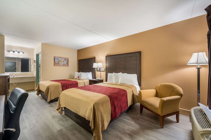 Room 18 of 21