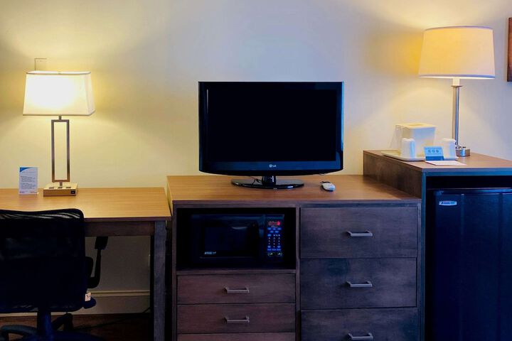 Room 16 of 65