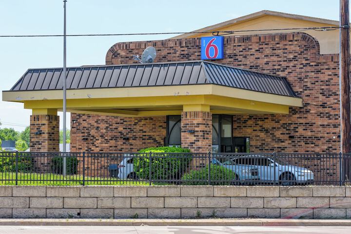 Motel 6 Libertyville IL