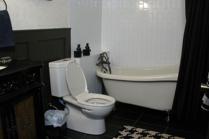 Room 42 of 79