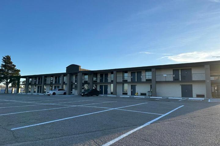 Hotel 7 of 23