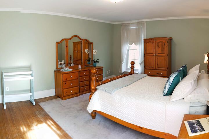 Room 25 of 47