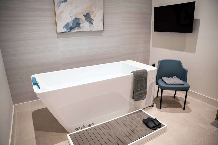 THesis Hotel Miami Coral Gables Curio Collection by Hilton