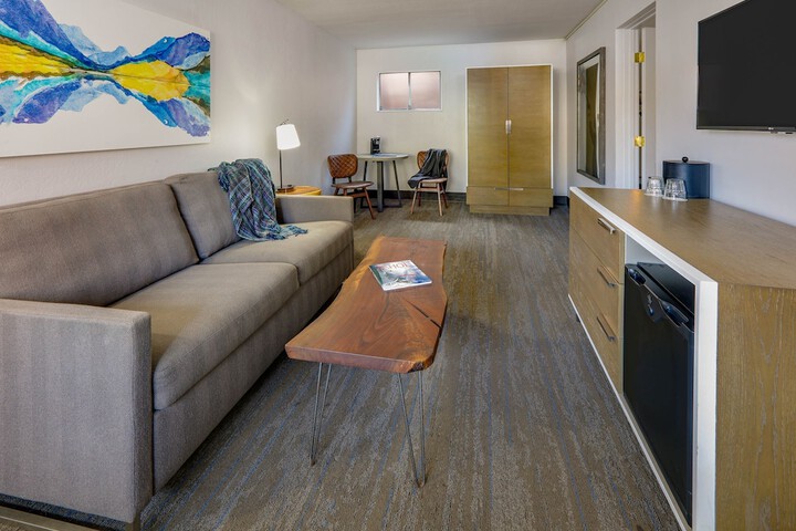 Hotel Becket BW Signature Collection