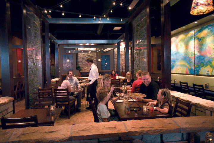 Dining 39 of 55