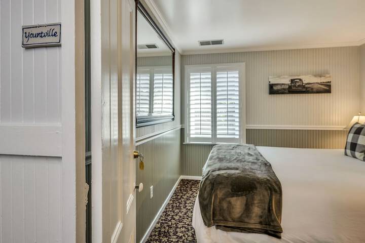 Room 20 of 153