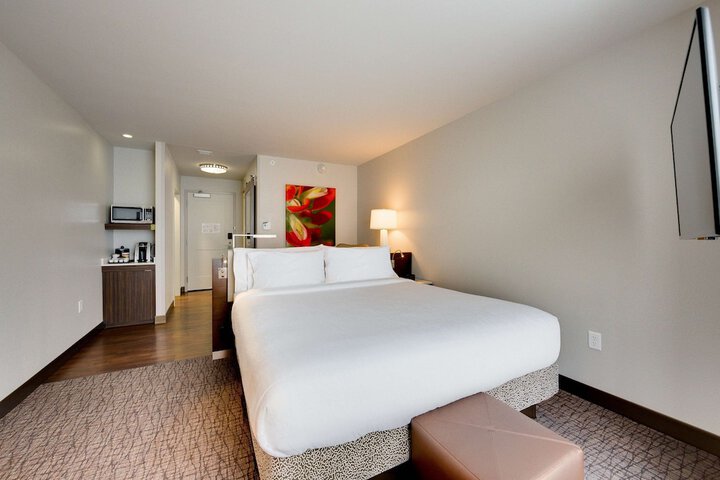 Room 15 of 36
