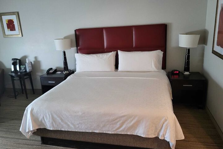 Room 22 of 39