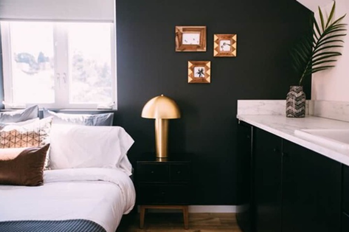 Room 52 of 70
